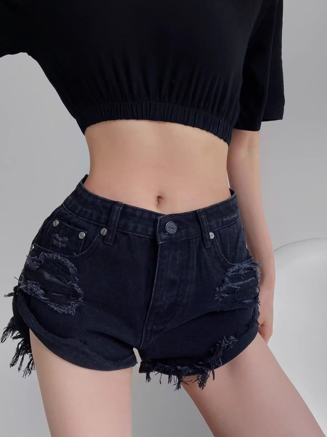 Damskie szorty jeansowe z nisk – Shorts Denim Frayed recenzja i cena